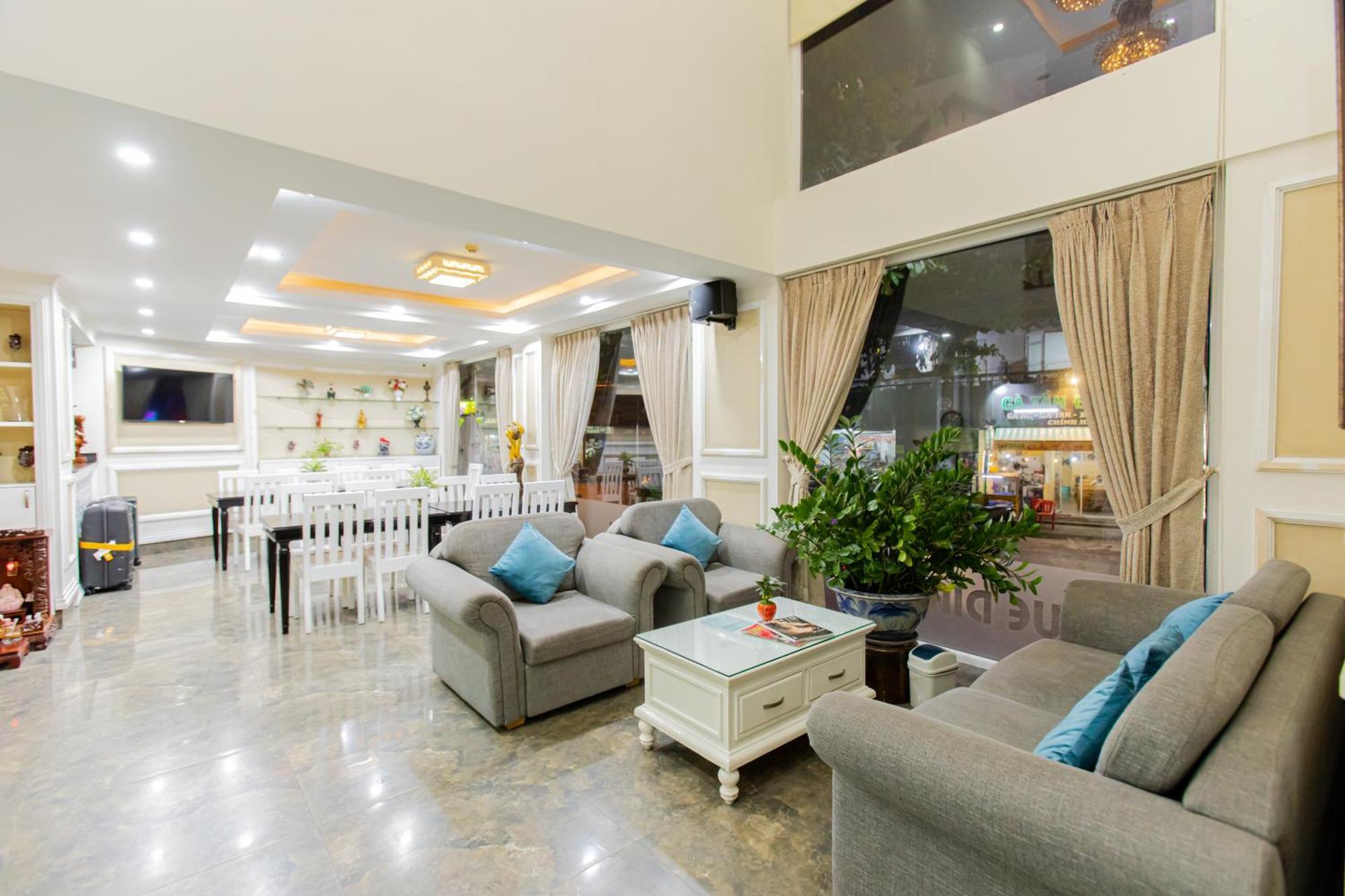 Blue Diamond Airport - San Bay Tan Son Nhat Ho Chi Minh-stad Buitenkant foto